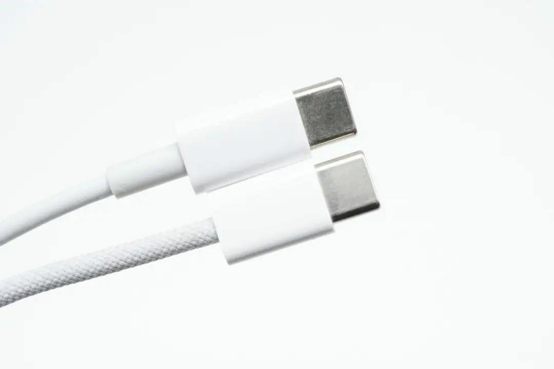 APPLE TYPE-C TO TYPE-C CABLO 60W